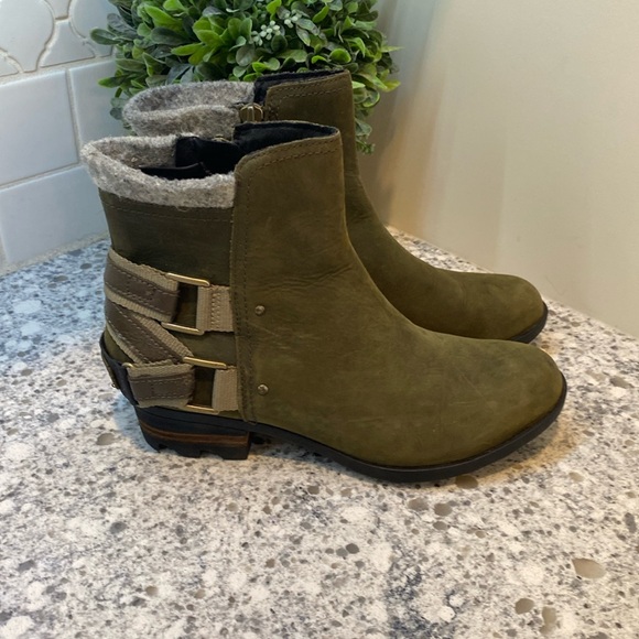 Sorel Shoes - Sorel Boots 8.5 Lolla Ankle NL2269-213 Olive Leather Buckle Side Zipper H20Proof